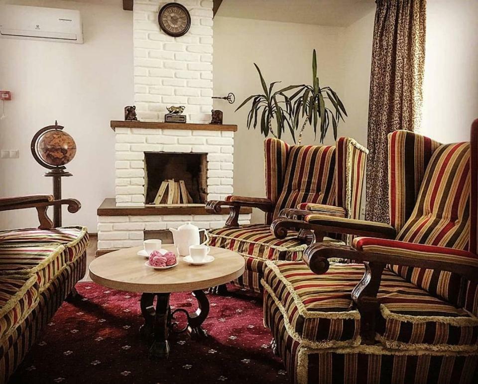 Hotel Rioro Myrhorod Zewnętrze zdjęcie
