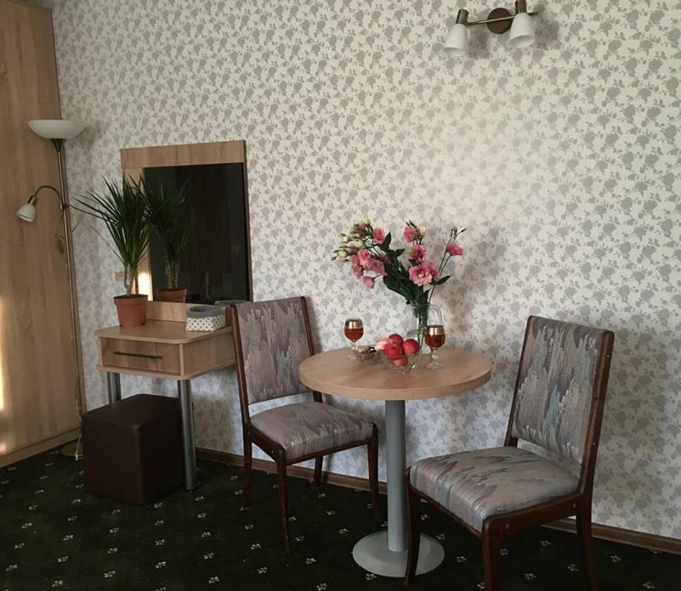 Hotel Rioro Myrhorod Zewnętrze zdjęcie