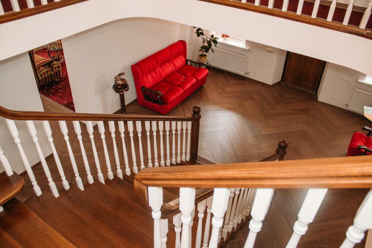 Hotel Rioro Myrhorod Zewnętrze zdjęcie
