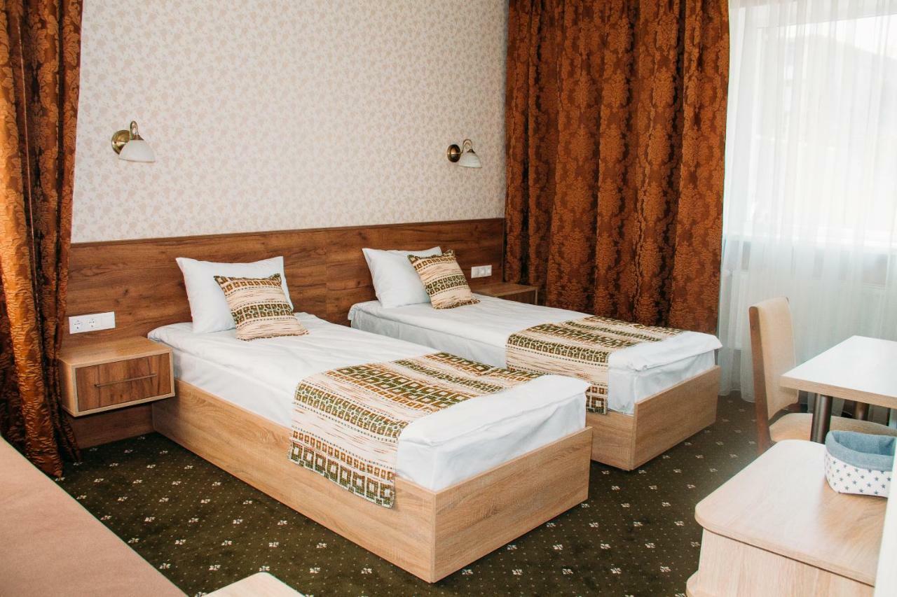 Hotel Rioro Myrhorod Zewnętrze zdjęcie
